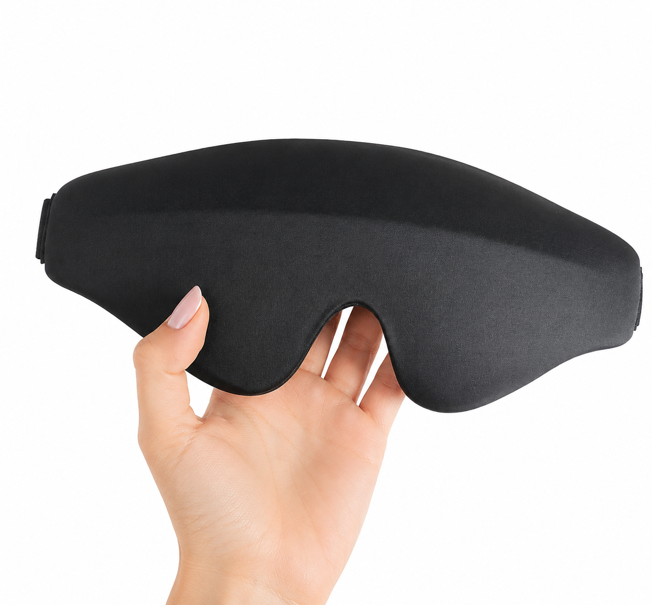 Raised eye contours inside the DeepBlack sleep mask
