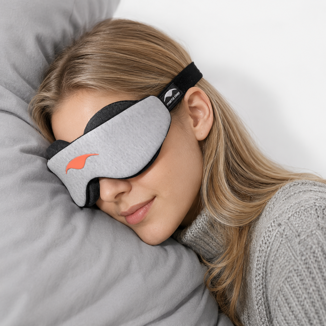 Low-profile strap on the SideContour mask